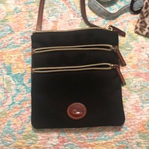 Dooney and bourke purse